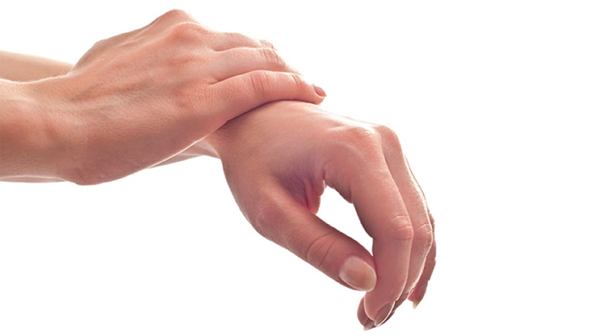 Liječenje bolesti šake i lakta može biti ne operacijsko i operacijsko.